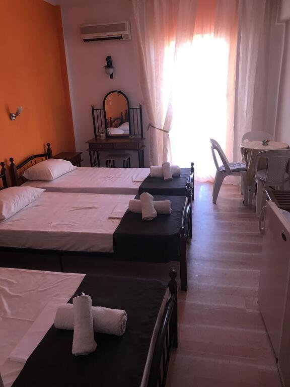 Angela - Zoi Rooms Città di Skiathos Esterno foto