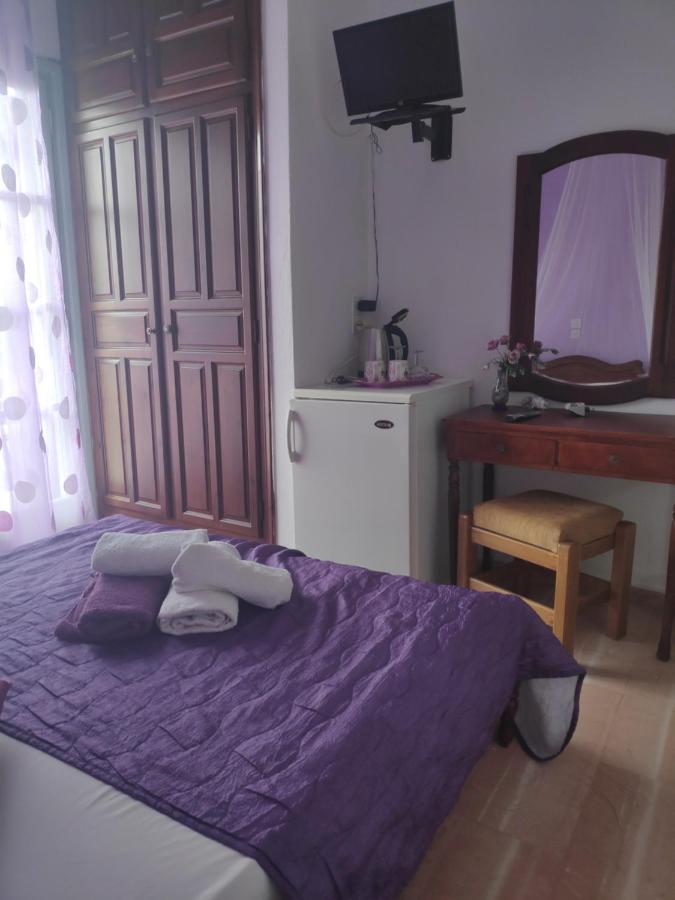 Angela - Zoi Rooms Città di Skiathos Esterno foto