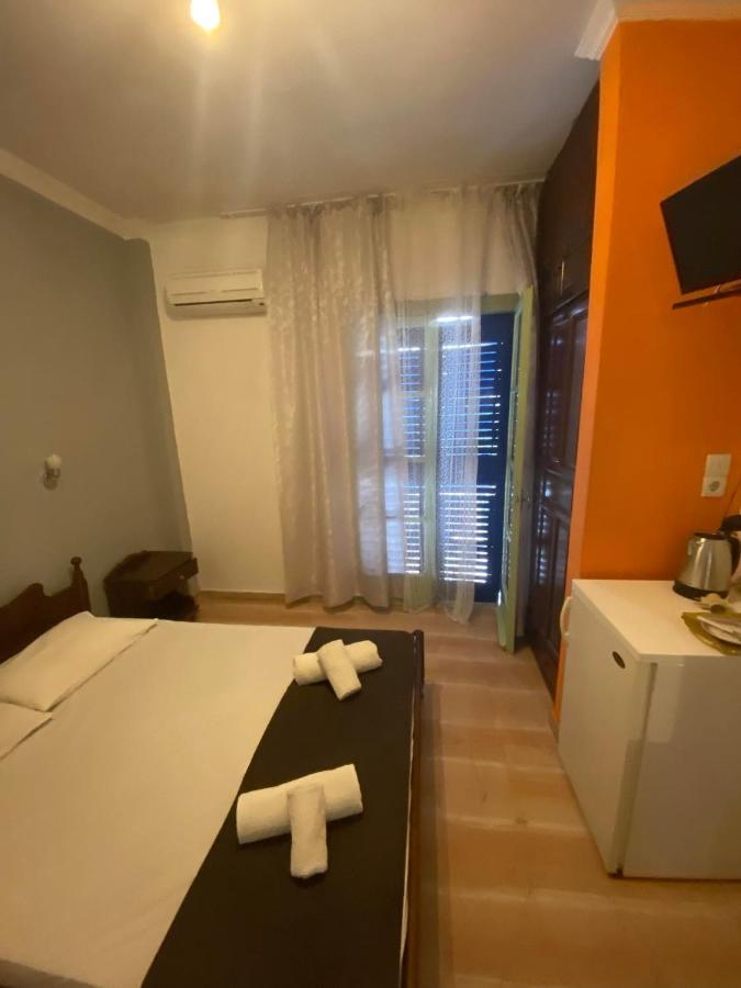 Angela - Zoi Rooms Città di Skiathos Esterno foto