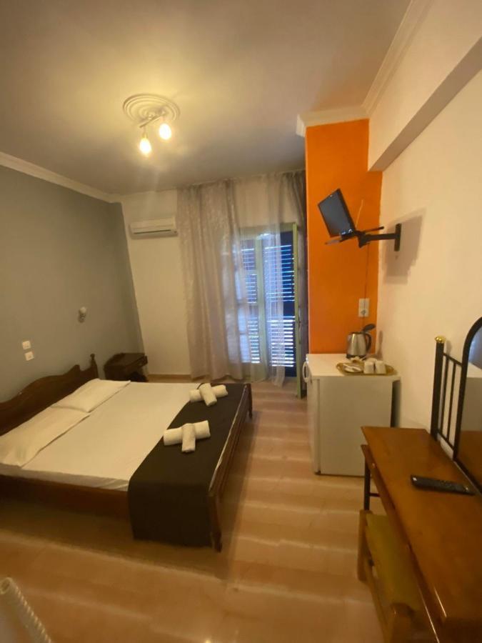 Angela - Zoi Rooms Città di Skiathos Esterno foto